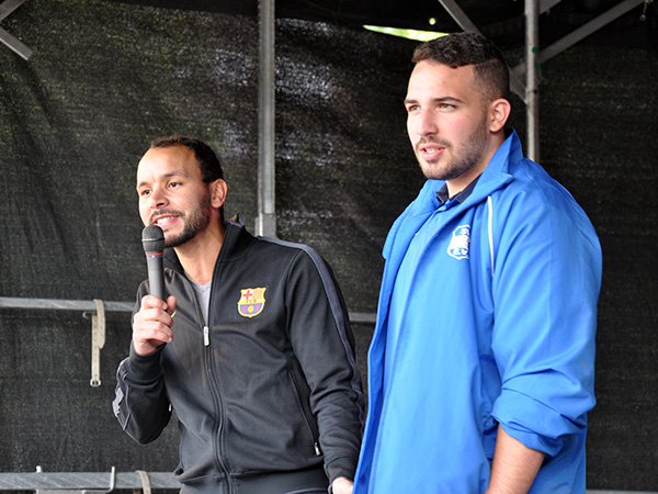 V.I.P.eers verleihen Fußballturnier-Preise