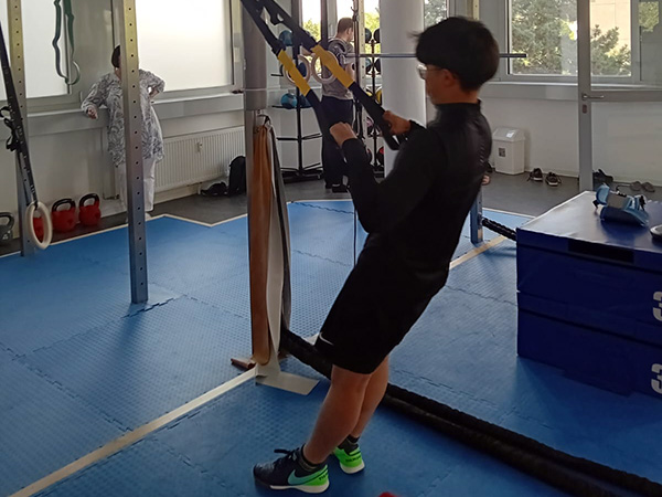 Demonstration  Workout mit Modul "Schlingentrainer"