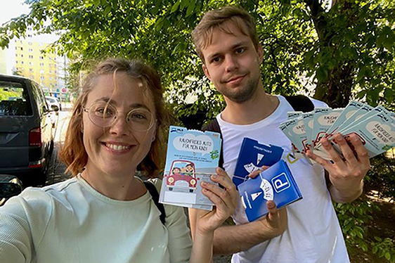 Fachstelle Suchtprävention im Einsatz für "Rauchfreie Autos für Kinder"