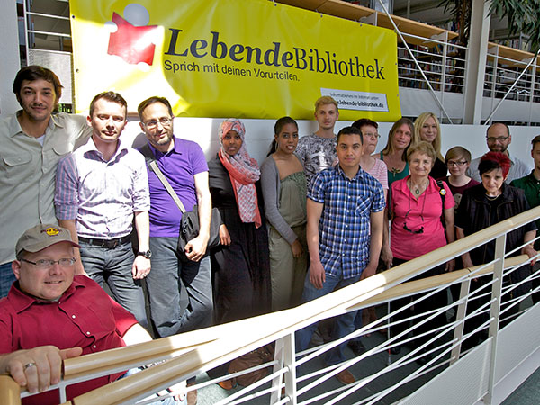 Gruppenbild 11. Mai 2012 (aufgenommen bei 32,5 Grad im Schatten) 