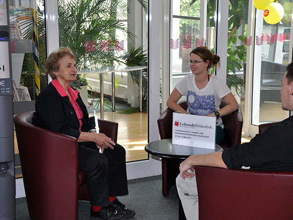 "Ein ganzer Roman voller Optimismus, Energie, Schaffensdrang..." 