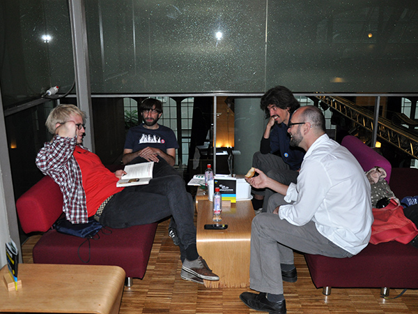 Smalltalk in der V.I.P. Lounge der Centralstation