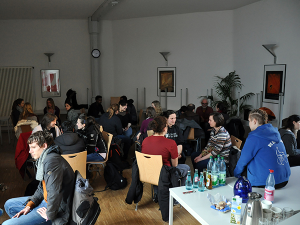 Blick in den Veranstaltungs&shy;raum