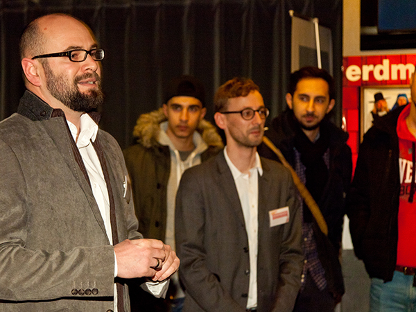 Begrüßung der Lebenden Bücher & Wörterbücher