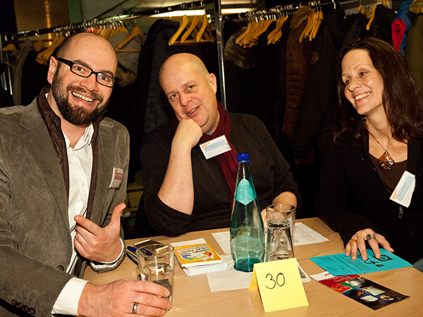 Sven Rasch mit den Lebenden Büchern Jochen Werner alias Aurora DeMeehl und Dr. Vanessa Geuen