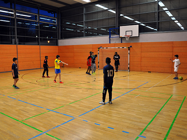 Spielszenen Fußballturnier (2)