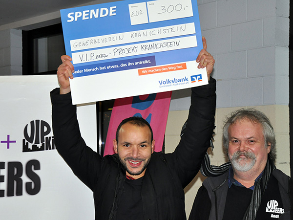 Rachid Bouji mit Scheck