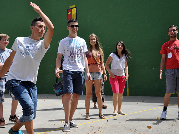 Discovering Ezcaray 7 – Pelota 